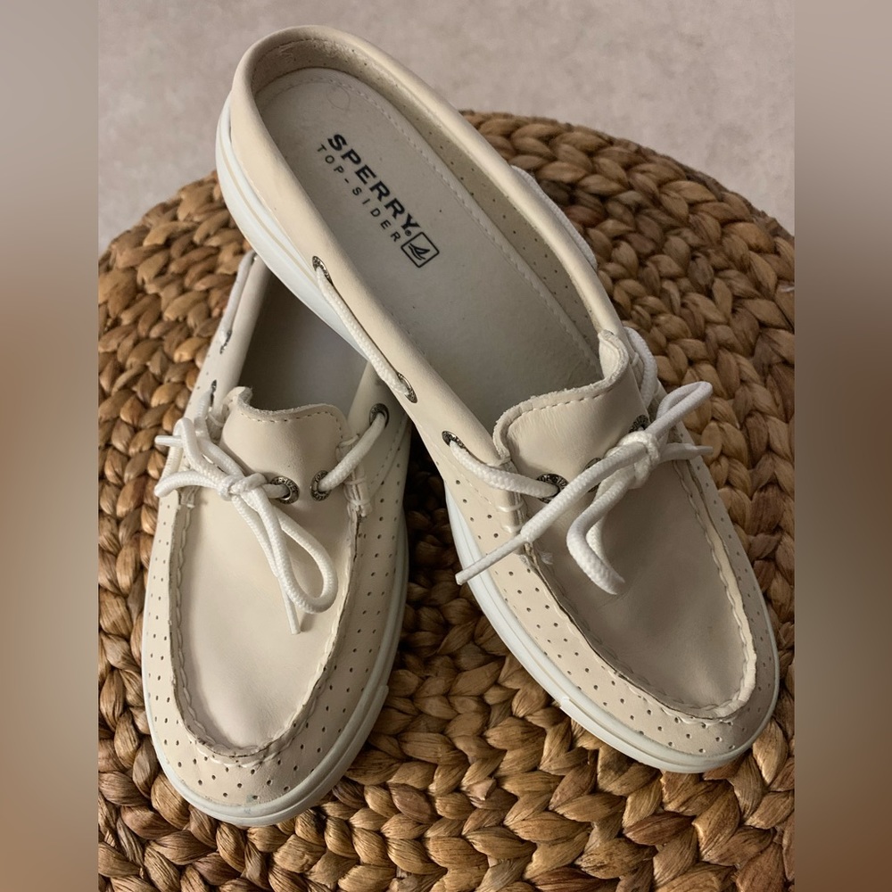 Sperry Leather Anchor Slides. 7 M. Bone color. Get Wet. Boat Shoes